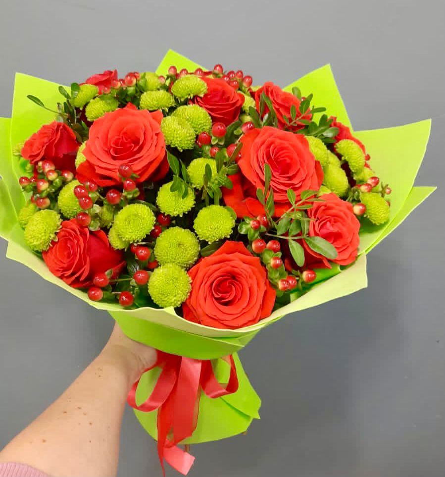 Букет цветов из: Хризантемы и Розы в Ижевске