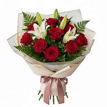 Букет цветов из:  Лилии и Розы в Ижевске