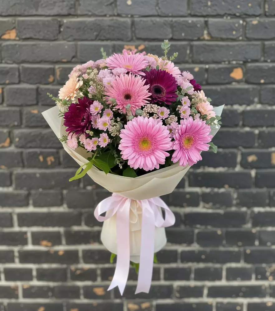 Букет цветов из: Герберы и Хризантемы в Ижевске