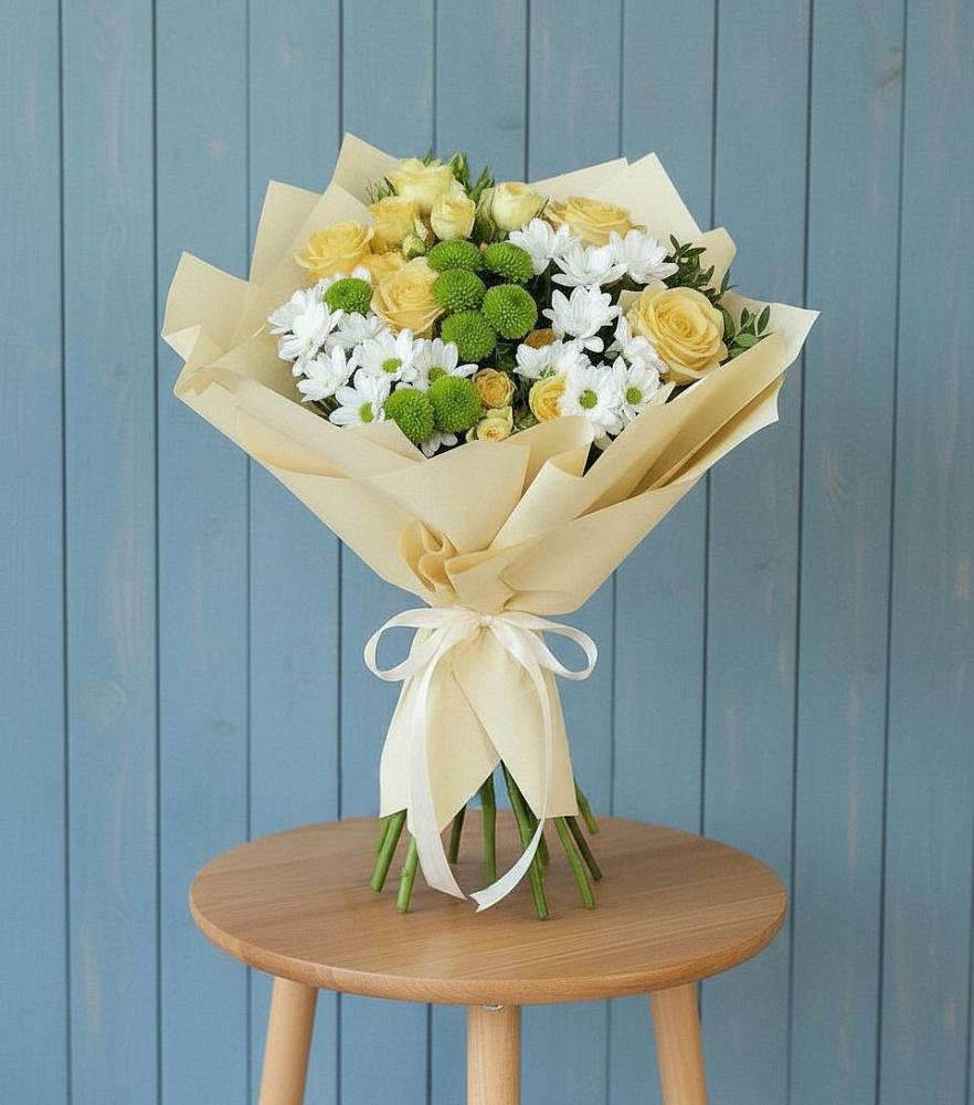 Букет цветов из: Хризантемы и Розы в Ижевске