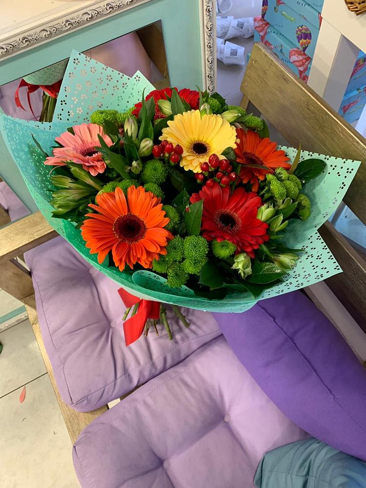 Букет цветов из: Герберы, Хризантемы и Альстромерии в Ижевске