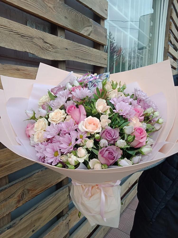 Букет цветов из: Розы и Хризантемы в Ижевске