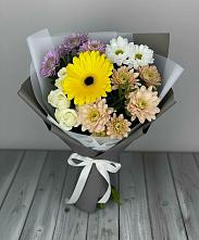 Букет цветов из:  Розы, Герберы и Хризантемы в Ижевске