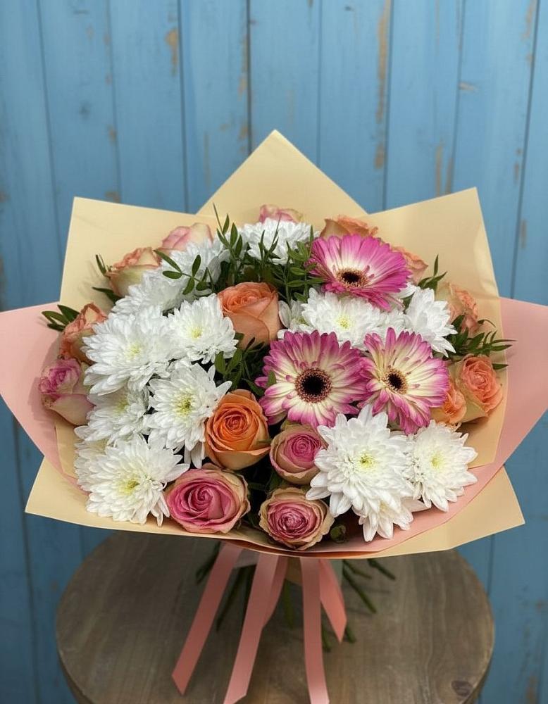 Букет цветов из: Розы, Герберы и Хризантемы в Ижевске