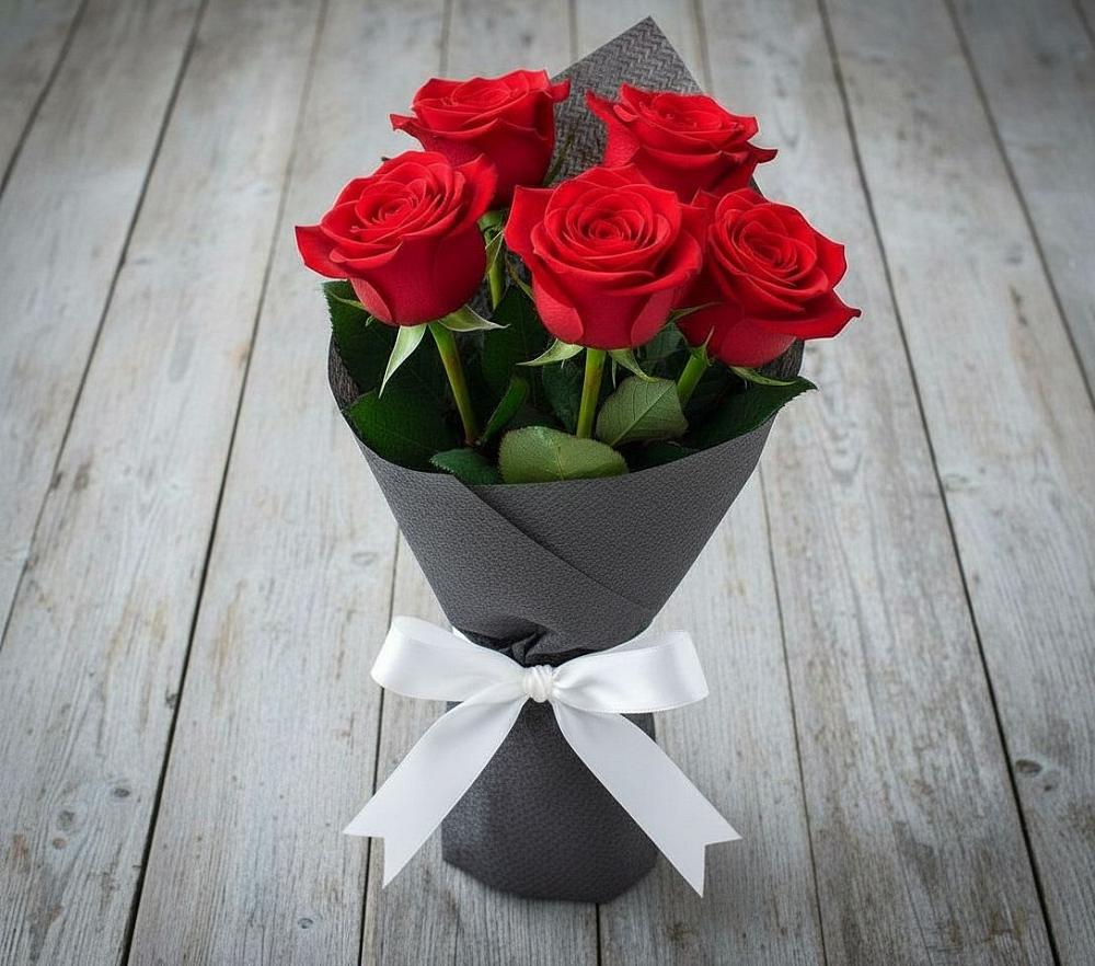Букет 5 Красных роз Эдлесс Лав в Ижевске