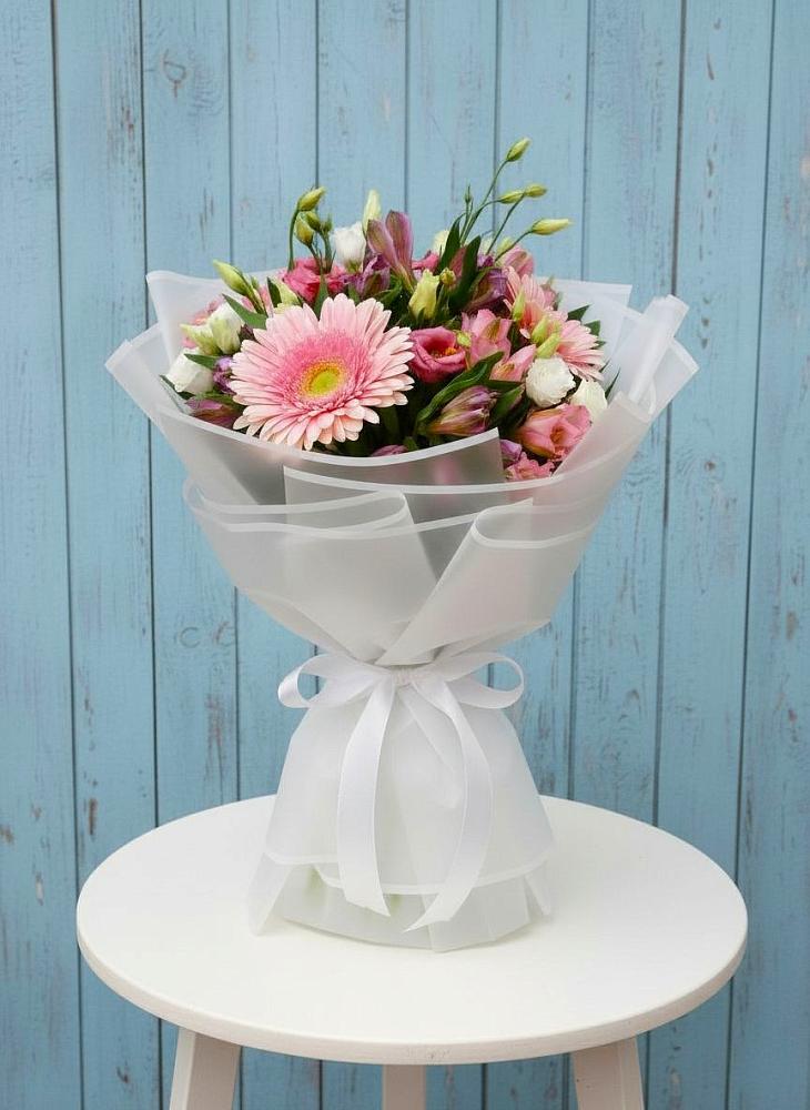 Букет цветов из: Герберы, Альстромерии и Лизиантусы в Ижевске