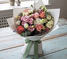 Букет цветов из:  Розы, Лизиантусы и Гвоздики #REPLACE_PRED# Ижевске