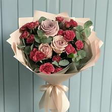 Букет цветов из:  Гвоздики и Розы в Ижевске