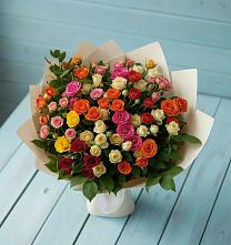 Букет Микс из разноцветных кустовых роз в Ижевске