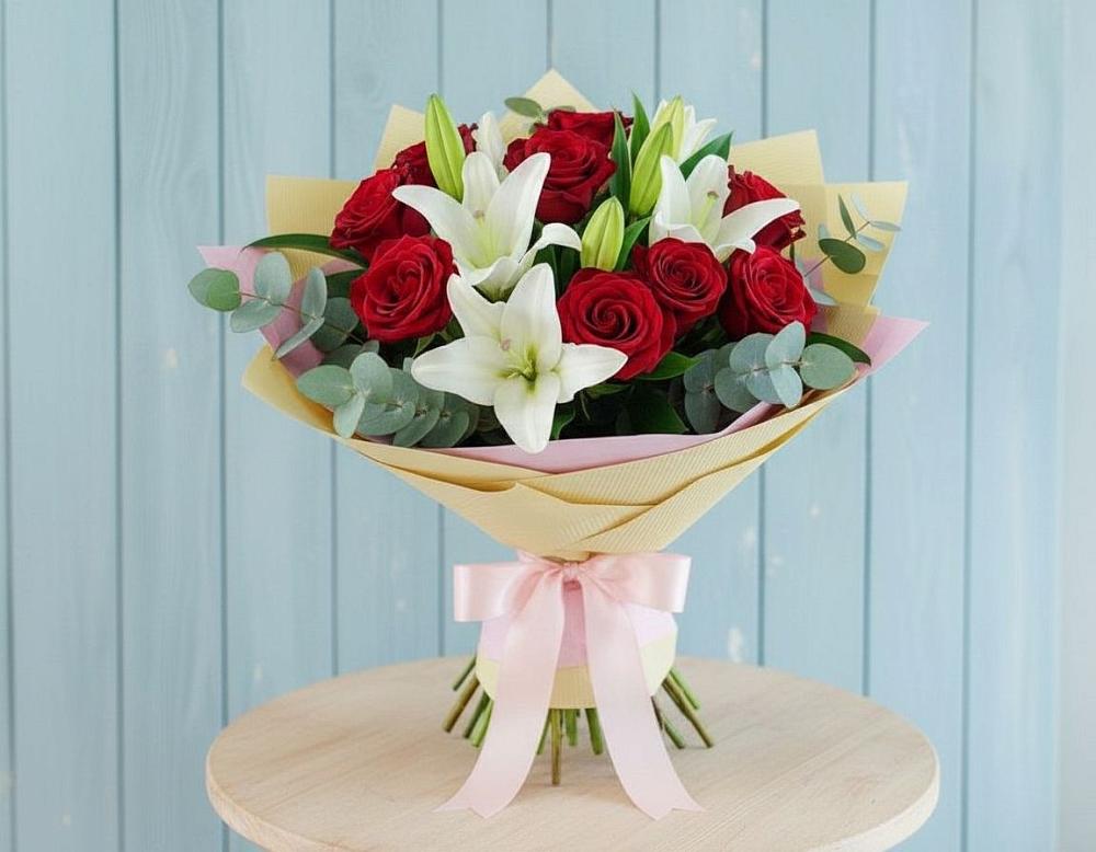 Букет цветов из: Лилии и Розы в Ижевске